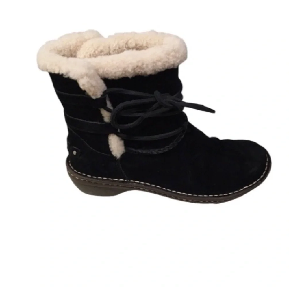 UGG Original Black Leather Sheepskin Boots Shoes 7.